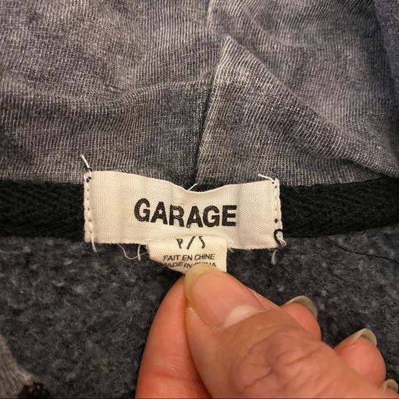 Garage Acid Wash Cropped Hoodie - Picture 5 of 5